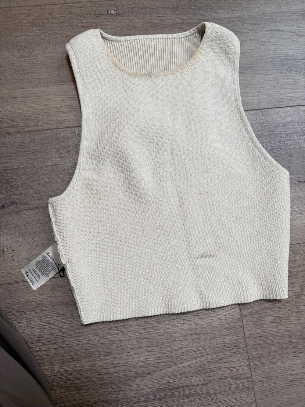 Aritzia Ribbed Knit Crew Neck - Picture 12 of 12
